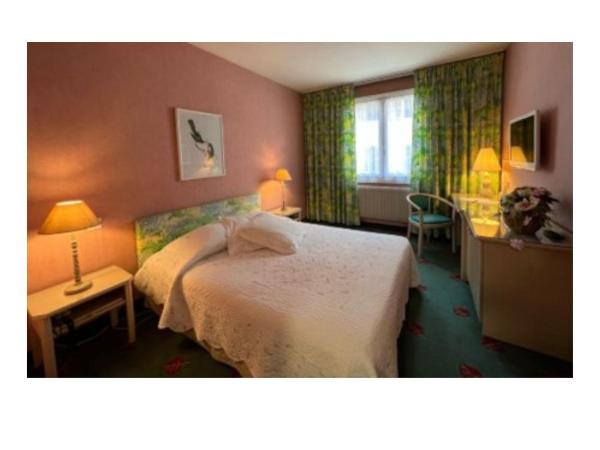 Hotel Million : photo 1 de la chambre grande chambre double