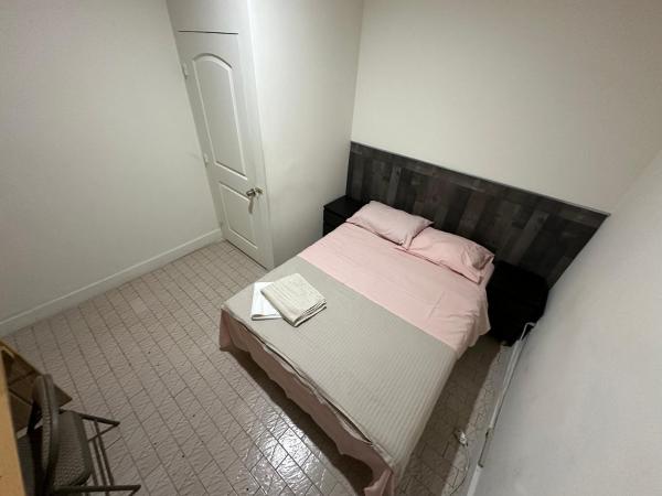 Hudson Yard 408 : photo 1 de la chambre chambre double avec salle de bains commune