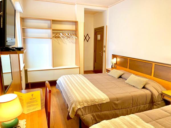 Hotel Signa : photo 1 de la chambre chambre triple standard