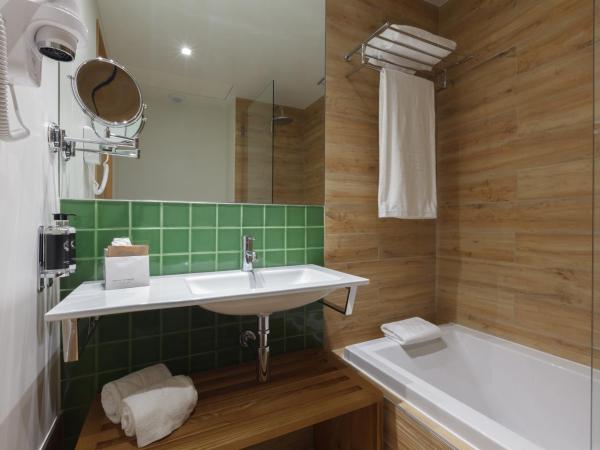 NEYA Porto Hotel : photo 4 de la chambre chambre double ou lits jumeaux standard