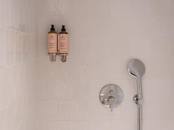 GuestReady - DPV GuestHouse - Room 1 : photo 8 de la chambre suite