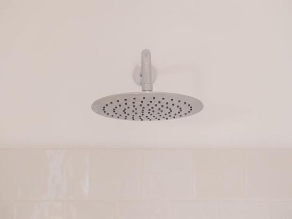 GuestReady - DPV GuestHouse - Room 1 : photo 9 de la chambre suite