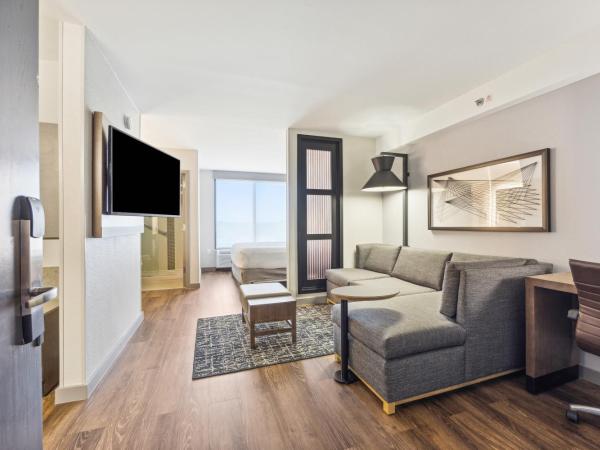 Hyatt Place San Antonio Northwest/Medical Center : photo 6 de la chambre chambre lit king-size avec canapé-lit - Étage supérieur