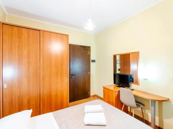 Hotel Castello : photo 4 de la chambre petite chambre double