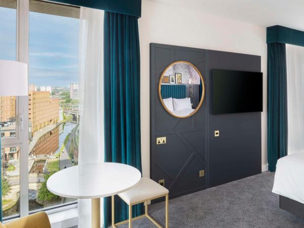 DoubleTree by Hilton Leeds : photo 3 de la chambre suite junior