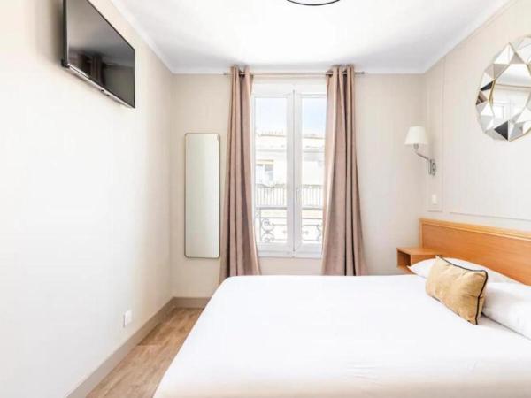 Bonséjour Montmartre : photo 5 de la chambre chambre double avec salle de bains commune