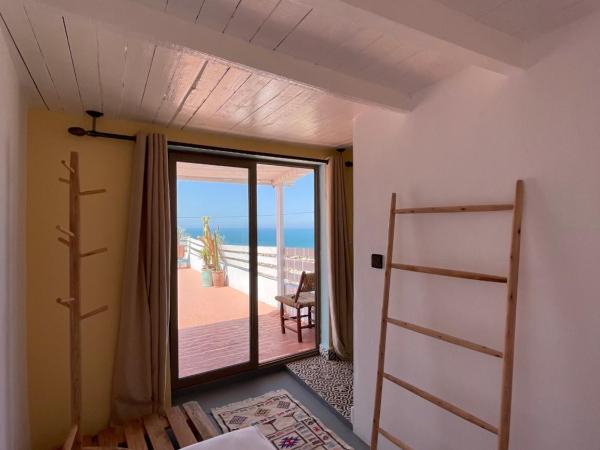 Surf HouseMaroc : photo 3 de la chambre chambre double - vue sur mer