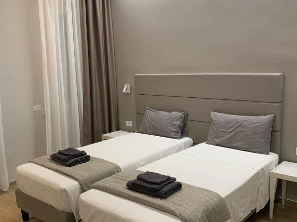 Fla Rooms : photo 5 de la chambre chambre double ou lits jumeaux avec salle de bains privative