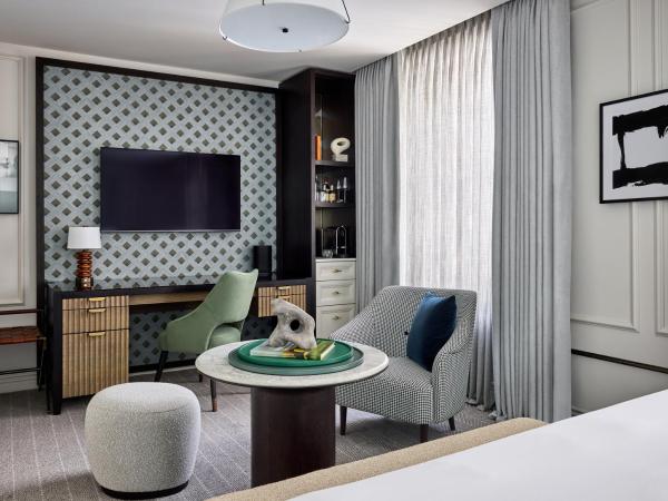 Rosewood Hotel Georgia : photo 1 de la chambre chambre lit king-size - accessible aux personnes à mobilité réduite