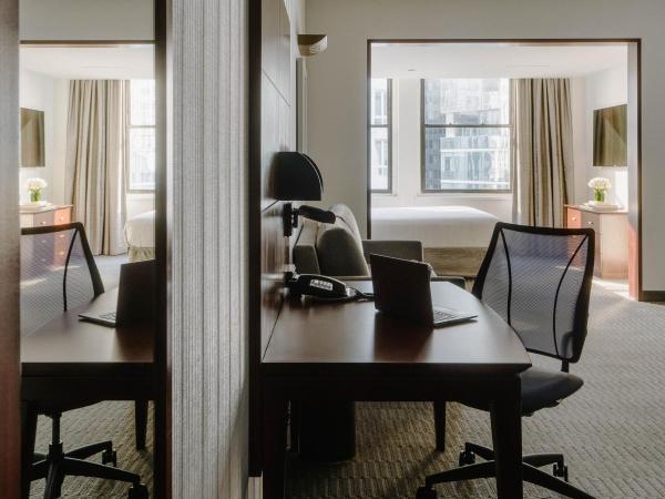 Club Quarters Hotel Wacker at Michigan, Chicago : photo 6 de la chambre chambre supérieure lit queen-size