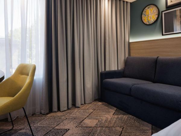 Hampton by Hilton York : photo 2 de la chambre chambre lit queen-size avec canapé-lit