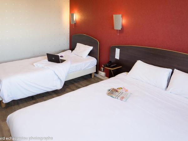 Hôtel de la Vendée : photo 1 de la chambre chambre triple classique