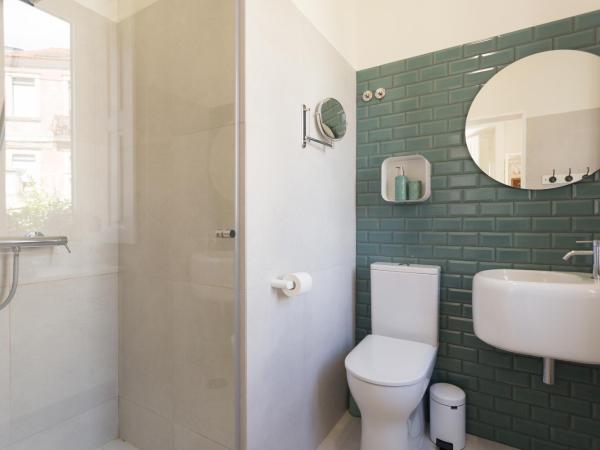 Vila Julieta Guesthouse : photo 7 de la chambre chambre double avec salle de bains privative