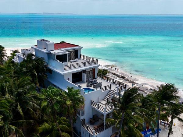 Cuxos Hotel Beachfront : photo 1 de la chambre appartement - vue sur mer