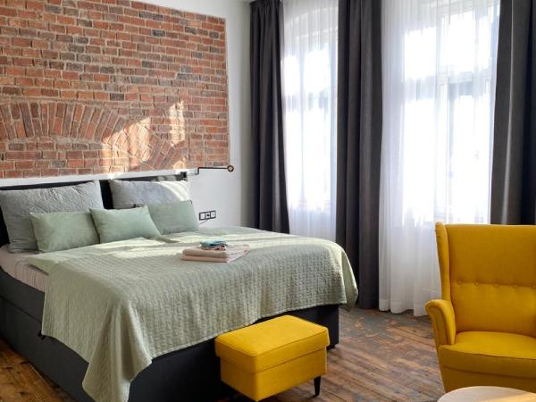 FOUR ROOMS Carlsbad Authentic : photo 4 de la chambre chambre double deluxe avec lit d'appoint