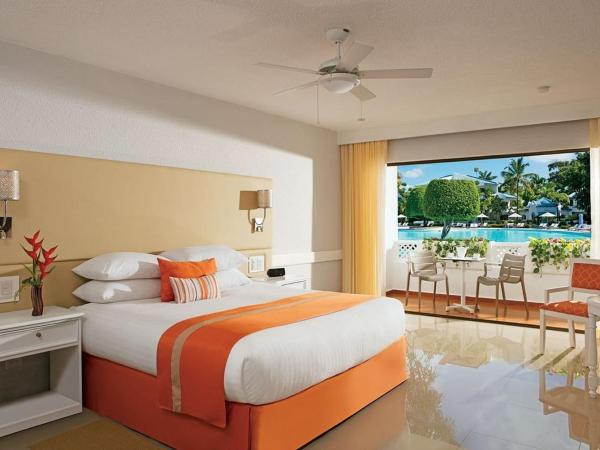 Riviera del Mar : photo 3 de la chambre suite deluxe avec lit king-size