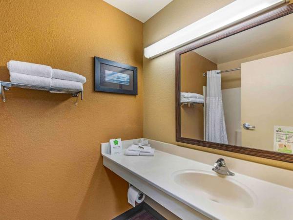 Extended Stay America Suites - Sacramento - Northgate : photo 5 de la chambre studio lit queen-size - non-fumeurs