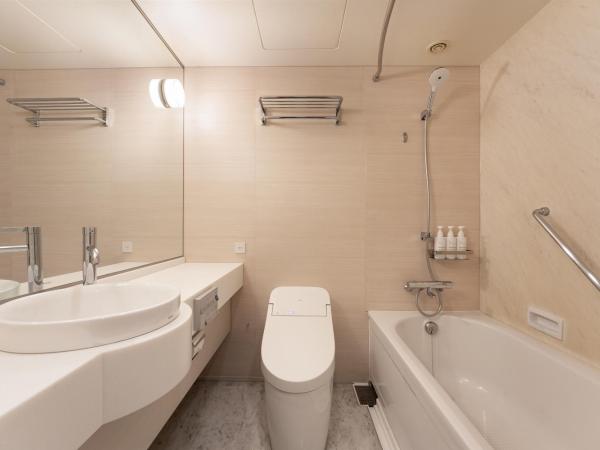 Kobe Meriken Park Oriental Hotel : photo 5 de la chambre moderate double north view