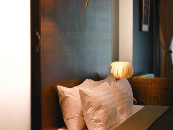 The Bihai Hua Hin : photo 10 de la chambre suite avec accès piscine