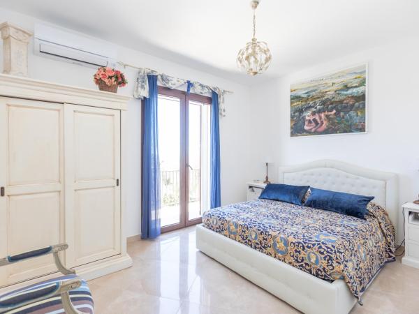 Casale Antiche Mura Siracusa : photo 2 de la chambre chambre quadruple - vue sur mer