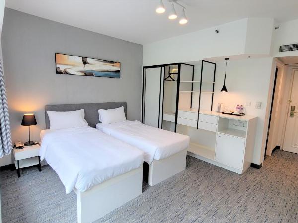 Grand Bay View Hotel : photo 1 de la chambre superior hillview room (included breakfast for 2)