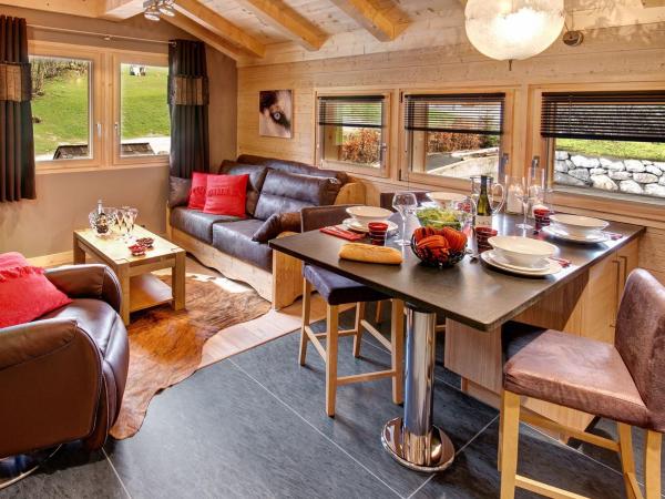 Chalet-Hôtel Inarpa : photo 2 de la chambre suite côté cour