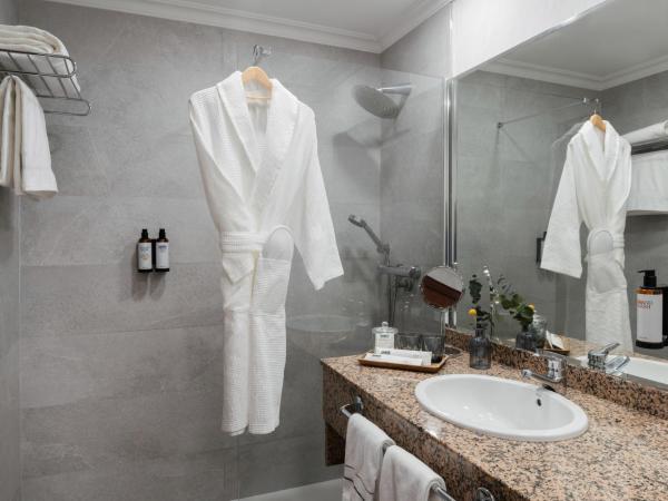 Hotel Santiago Plaza Affiliated by Meliá : photo 5 de la chambre chambre premium