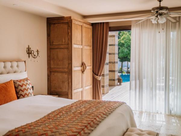 Doors Urla Hotel & Bungalows : photo 2 de la chambre suite junior - vue sur piscine