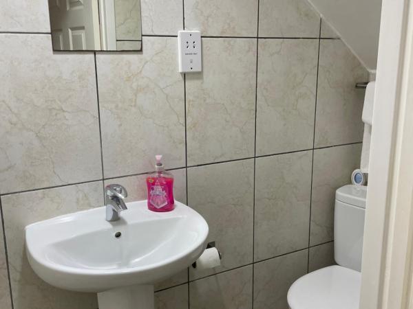 Bridge Farm Guesthouse rooms : photo 5 de la chambre chambre simple Économique avec salle de bains privative