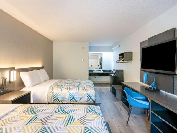 Motel 6-Charlotte, NC - Coliseum : photo 2 de la chambre chambre quadruple - non-fumeurs