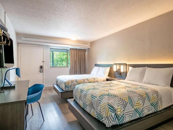 Motel 6-Charlotte, NC - Coliseum : photo 1 de la chambre chambre quadruple - non-fumeurs