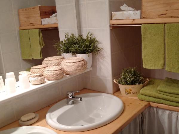 La Chambre d'Hote de Mano - Centre-ville de Bayonne : photo 6 de la chambre chambre double