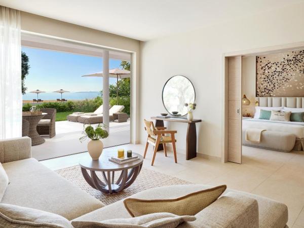 Ikos Odisia : photo 1 de la chambre deluxe two bedroom bungalow suite private garden sea view