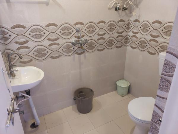 touristresthouse : photo 2 de la chambre chambre lits jumeaux standard avec vue sur jardin