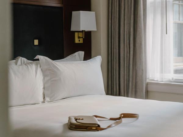 Club Quarters Hotel Downton, Houston : photo 5 de la chambre chambre standard lit queen-size