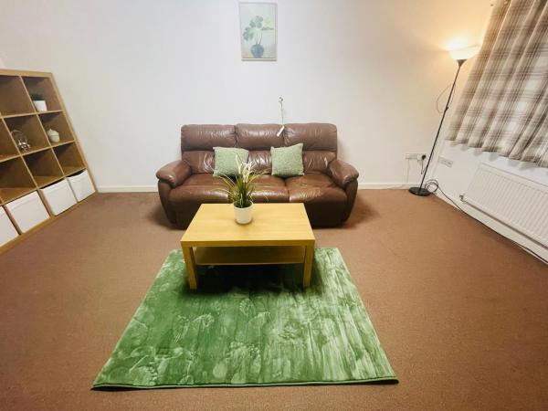 Holiday Guest House : photo 5 de la chambre chambre double avec salle de bains privative