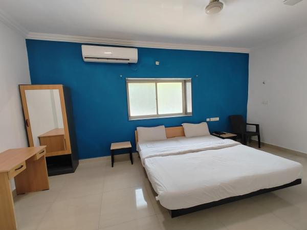 Hotel Sai Inn Executive : photo 6 de la chambre chambre deluxe