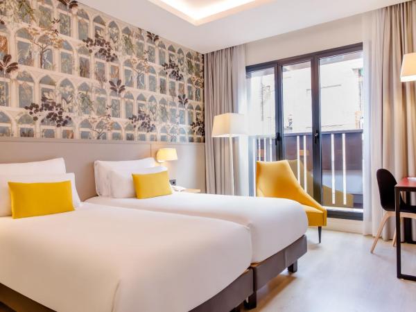 Motel One Madrid-Plaza de España : photo 2 de la chambre chambre lits jumeaux supérieure