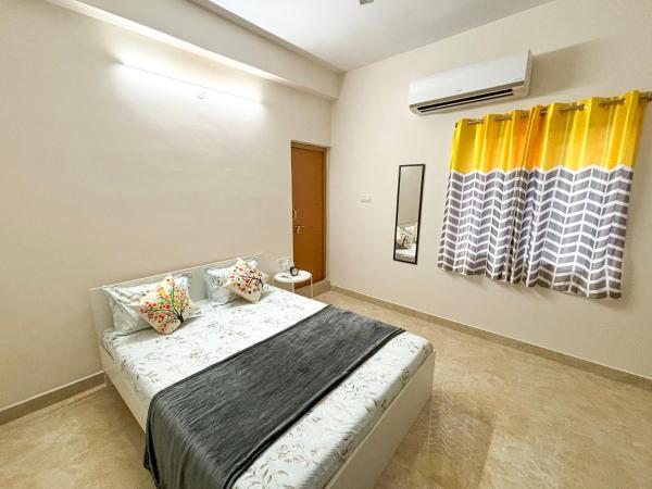 Sloane Service Apartments : photo 10 de la chambre appartement 2 chambres avec balcon