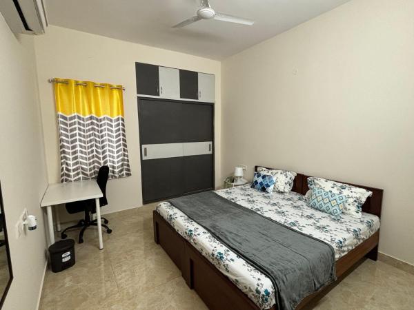 Sloane Service Apartments : photo 4 de la chambre appartement 1 chambre avec balcon