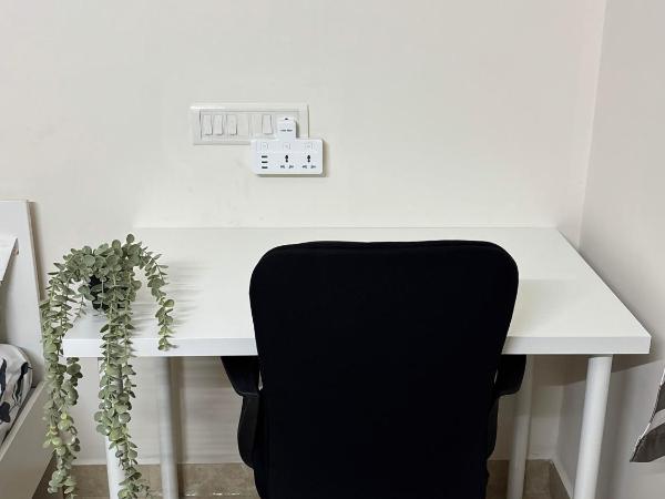 Sloane Service Apartments : photo 7 de la chambre appartement 2 chambres avec balcon