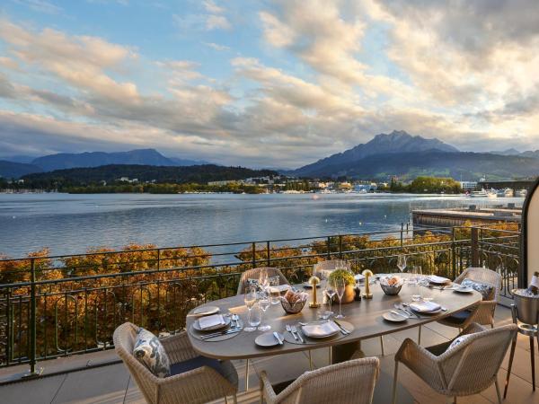 Mandarin Oriental Palace, Luzern : photo 6 de la chambre chambre supérieure avec terrasse - vue sur lac