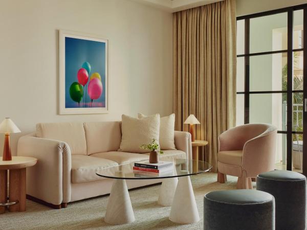 The Maybourne Beverly Hills : photo 1 de la chambre suite junior avec terrasse