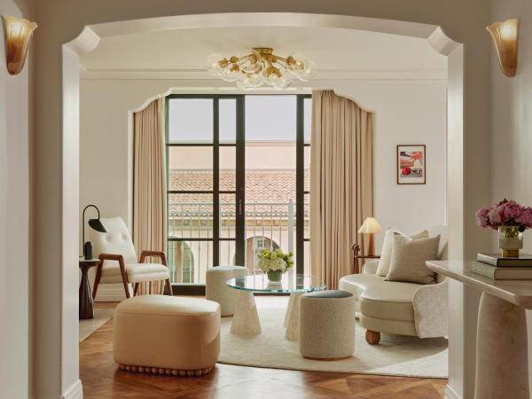 The Maybourne Beverly Hills : photo 3 de la chambre suite california