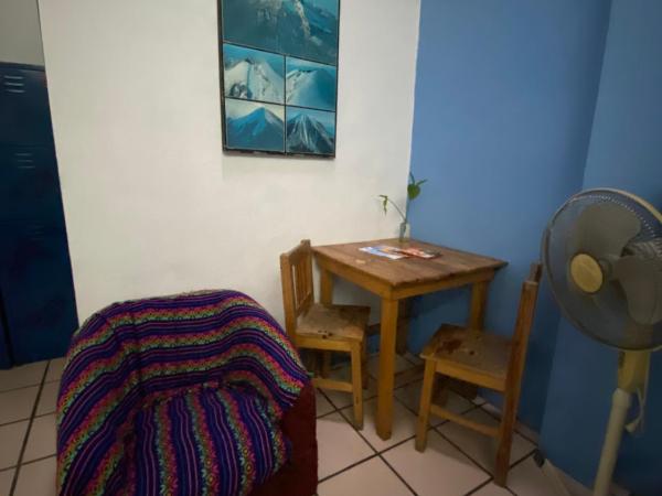 Hostal Luz de Luna Nuyoo : photo 2 de la chambre lit dans un dortoir de 4 lits