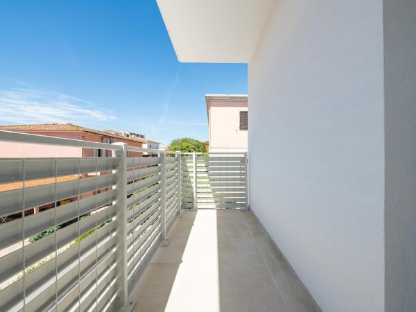 Olbia Rooms : photo 8 de la chambre chambre familiale supérieure