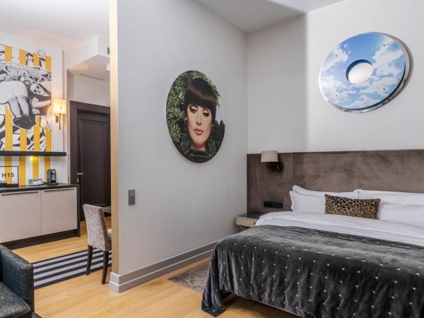H15 Boutique Hotel, Warsaw, a Member of Design Hotels : photo 1 de la chambre suite junior