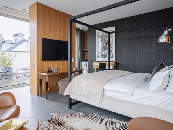 H15 Boutique Hotel, Warsaw, a Member of Design Hotels : photo 5 de la chambre suite junior avec balcon