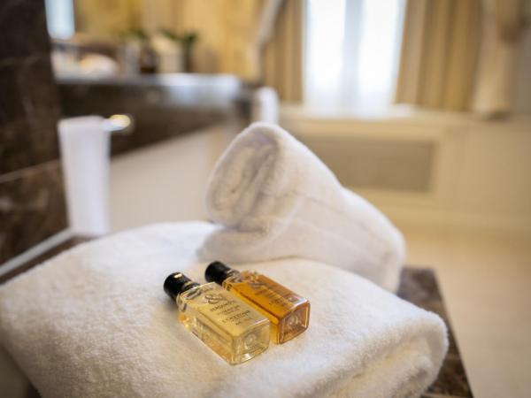 Dukes' Palace Brugge : photo 4 de la chambre mary of burgundy suite