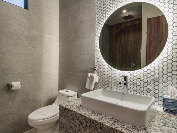 Hotel Chariot : photo 9 de la chambre chambre lit king-size deluxe